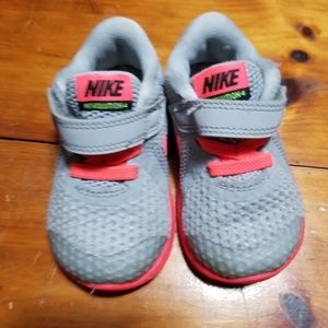 Nike revolution 4 size infant 4